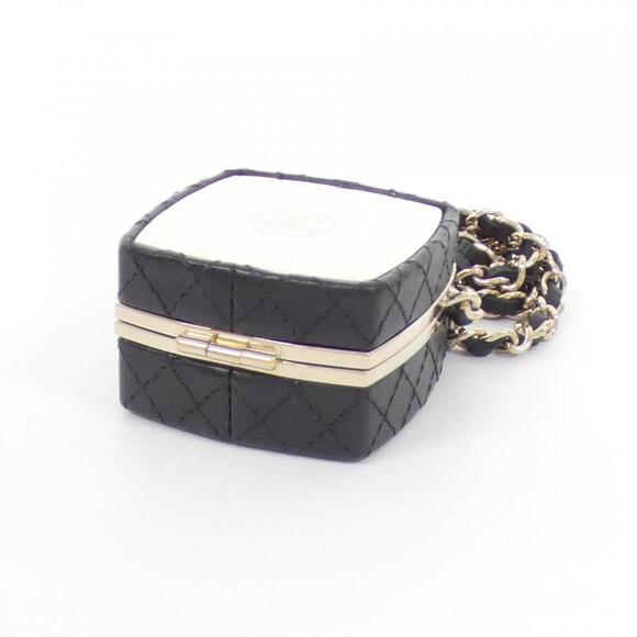 CHANEL Black Clutch Bag - Picture 3 of 10